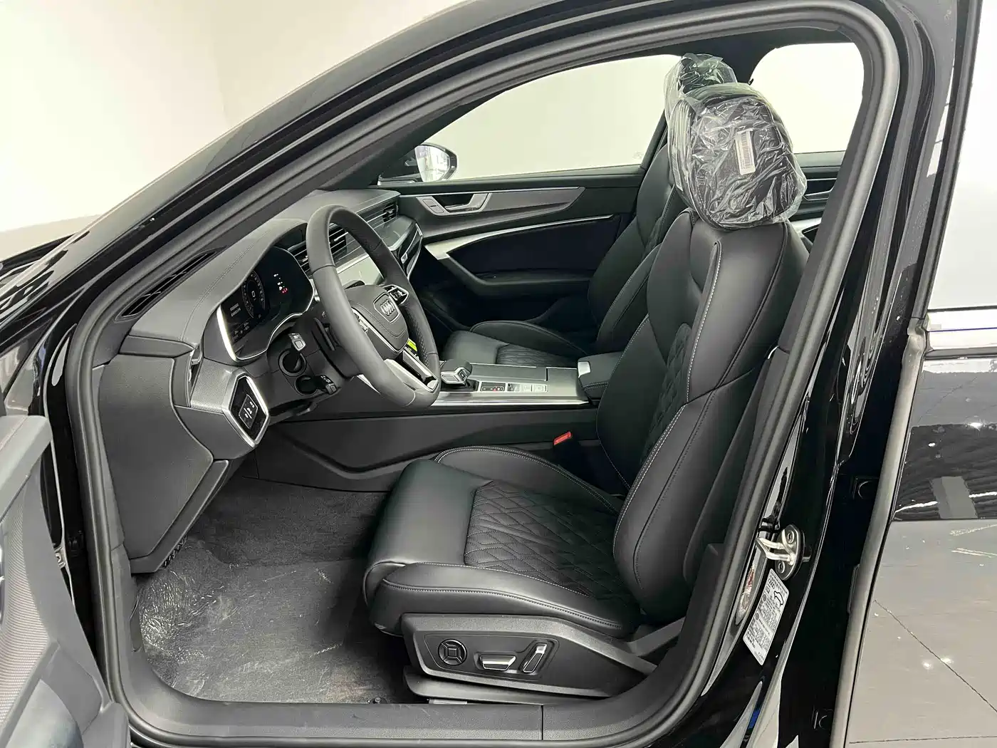 Audi A6L 2026 Model Year 45 TFSI Premium Dynamic фото 15