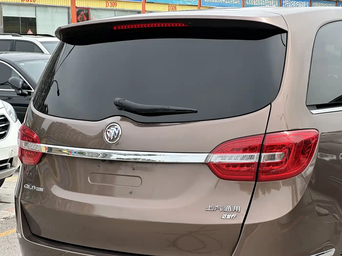 Buick GL8 2018 28T Comfort China VI фото 24