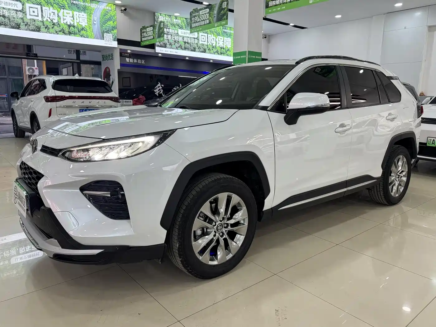 Toyota Wildlander 2020 2.0L CVT AWD Luxury Edition