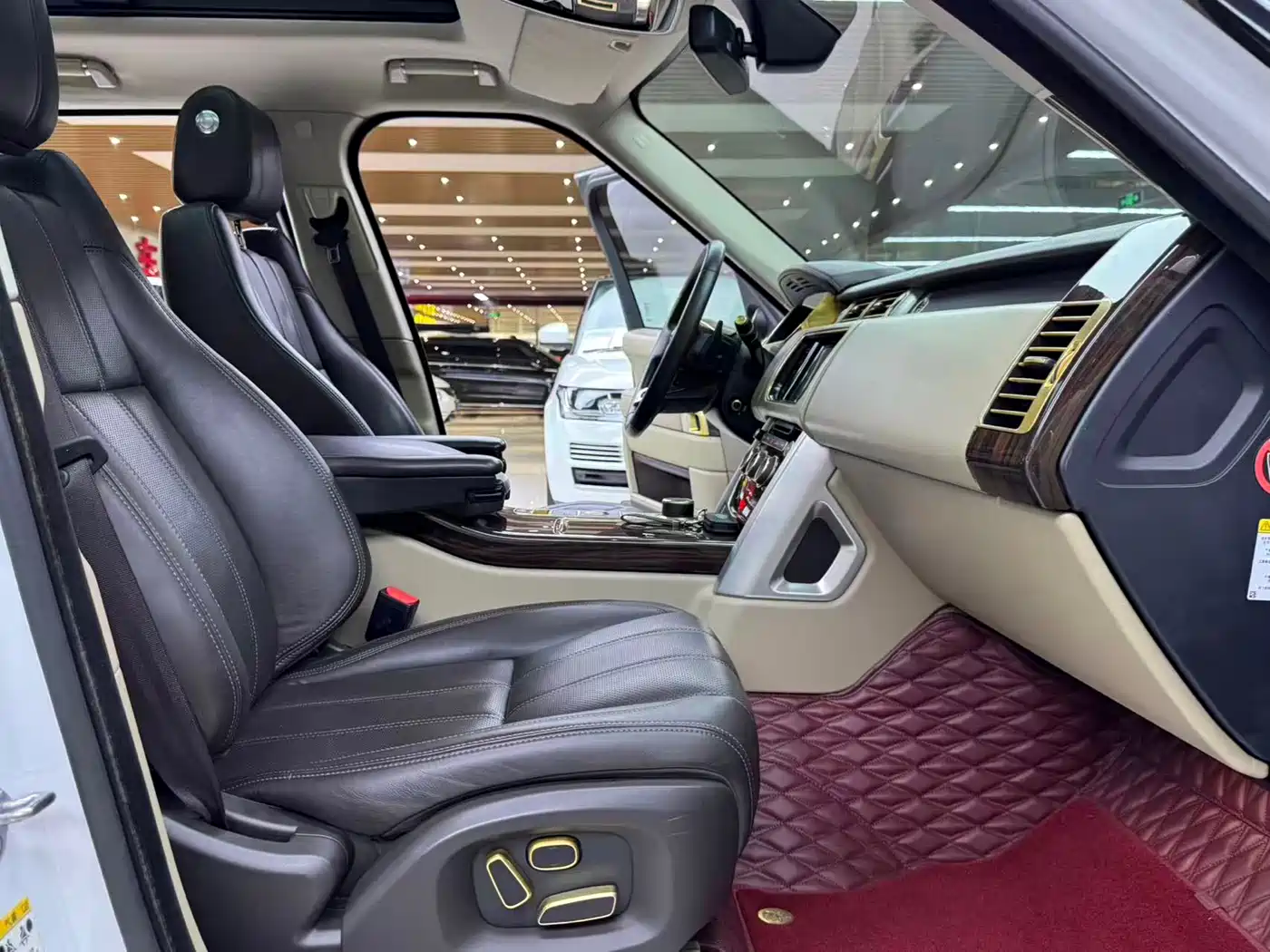 Land Rover Range Rover 2014 3.0 SC V6 Vogue фото 9