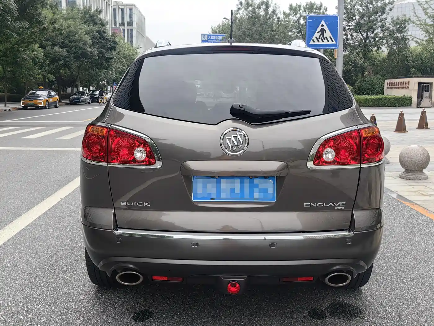 Buick Enclave 2010 3.6L Flagship Edition фото 4