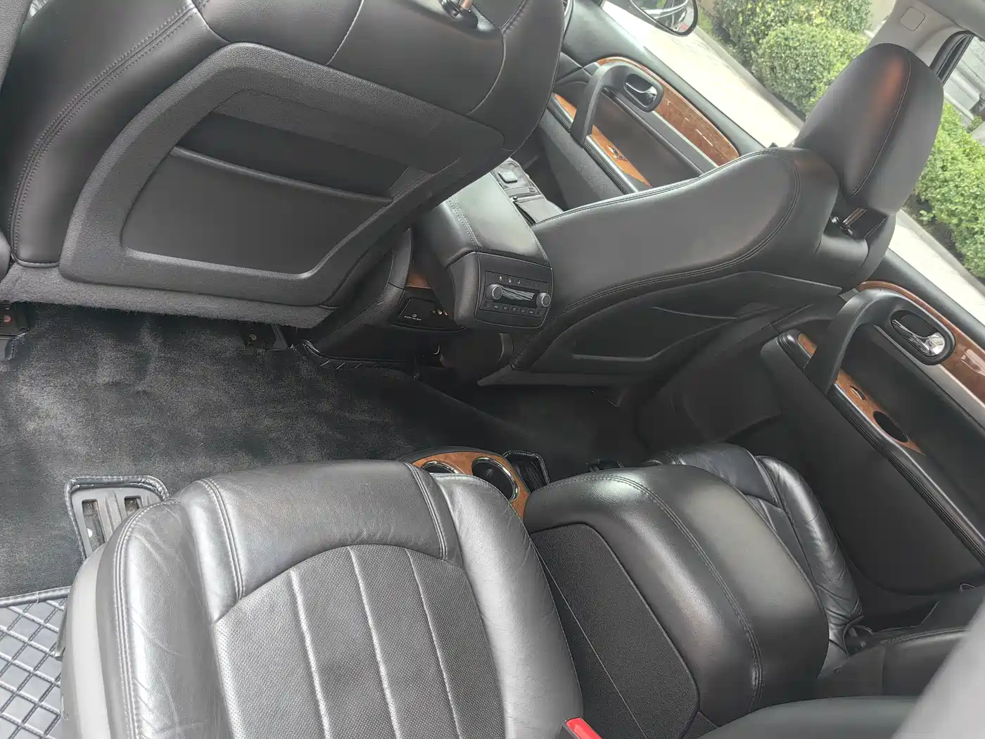 Buick Enclave 2010 3.6L Flagship Edition фото 24