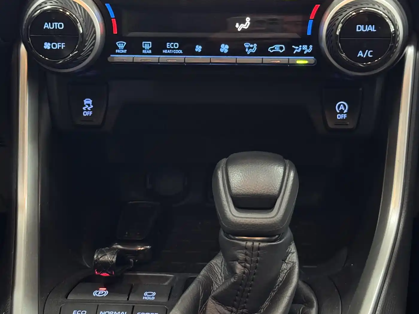 Toyota Wildlander 2020 2.0L CVT AWD Luxury Edition фото 11