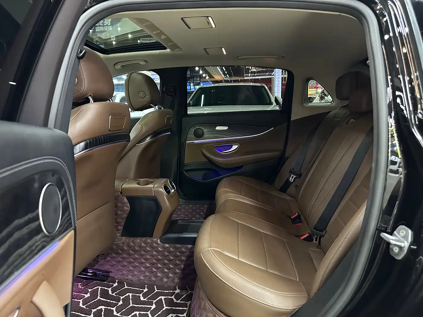 Mercedes-Benz E-Class 2018 Facelift E 200 L Sport фото 6