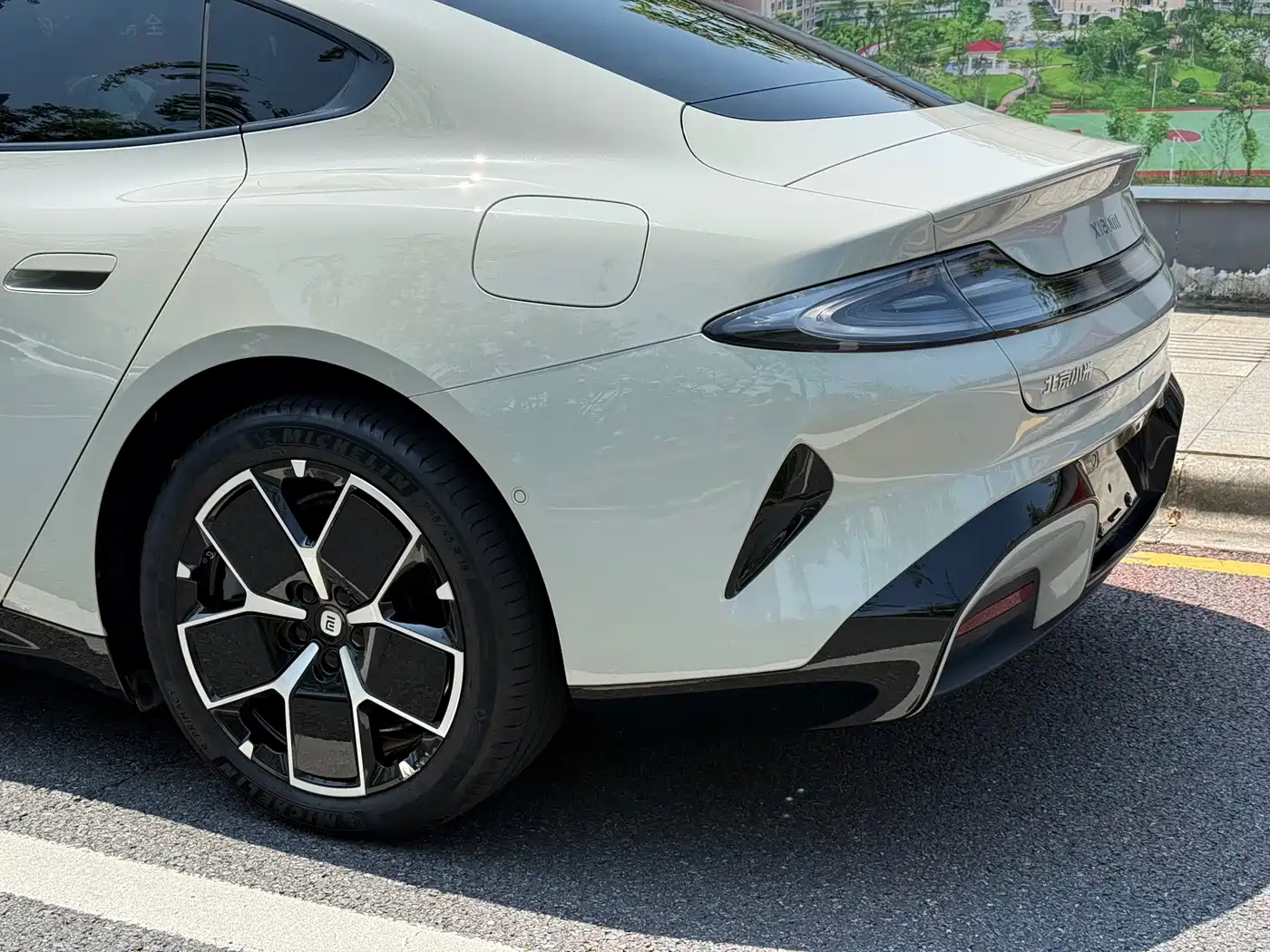 Xiaomi Auto Xiaomi SU7 2024 RWD Standard Founder's Edition фото 6