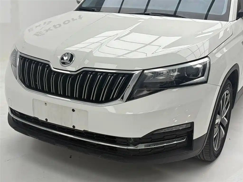 Škoda Kamiq 2021 1.5L Manual Comfort фото 9