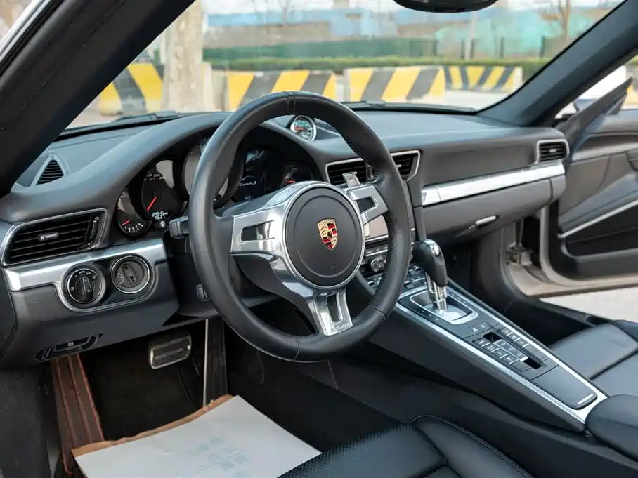 Porsche 911 2012 Carrera S 3.8L фото 21