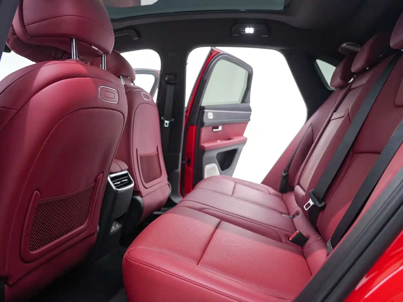 AITO Wenjie AITO M5 2025 Extended Range Ultra AWD фото 21