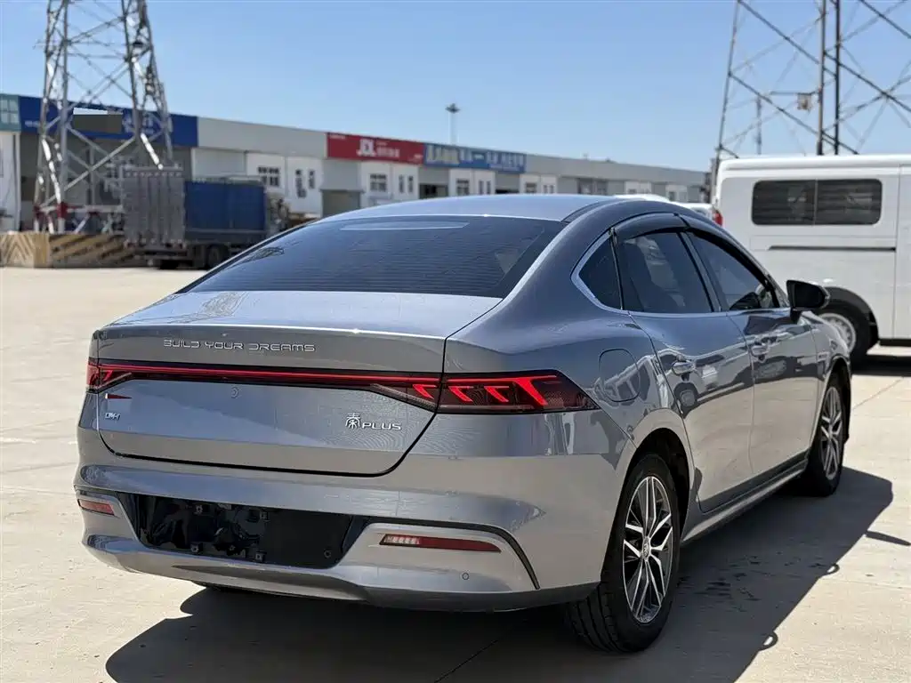 BYD Qin PLUS 2021 DM-i 55KM Flagship фото 6
