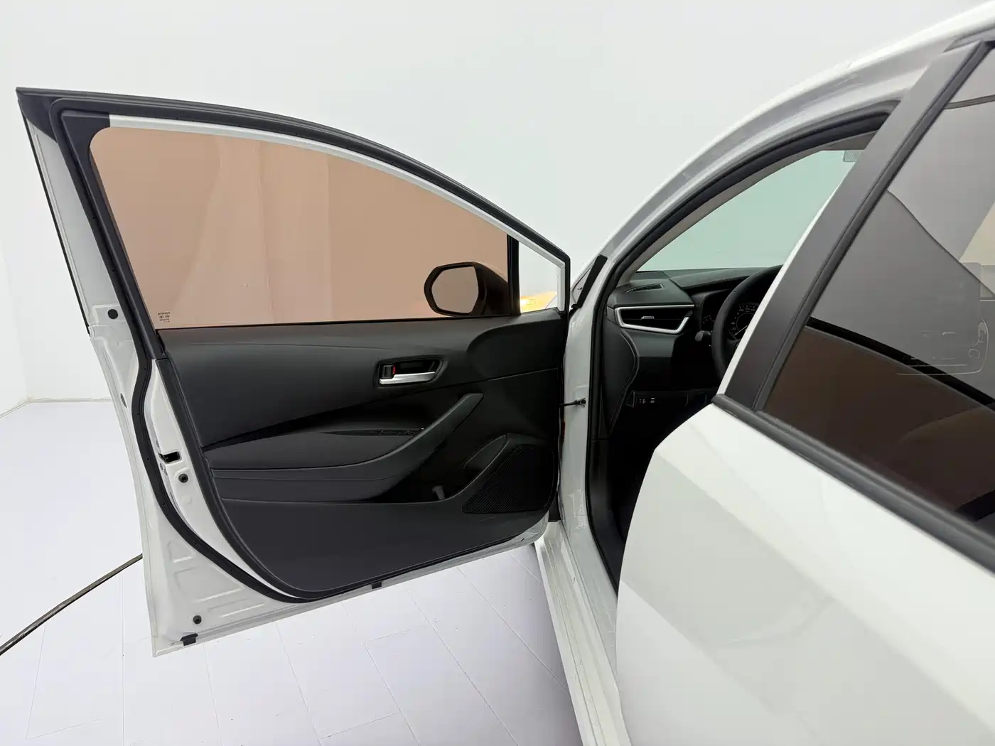 Toyota Corolla 2021 1.2T S-CVT Elite PLUS Edition фото 23