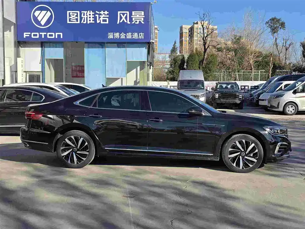 Volkswagen Passat 2023 Facelift 330TSI Luxury Edition фото 4