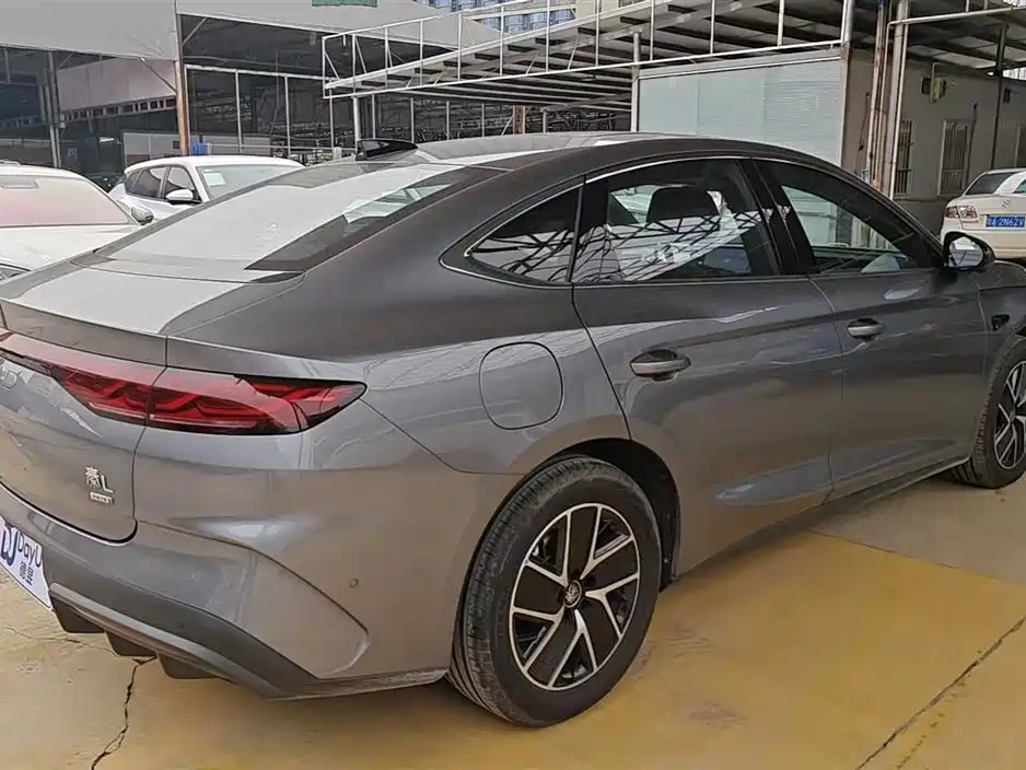 BYD Qin L 2025 DM-i Smart Drive Edition 120KM Surpassing фото 6