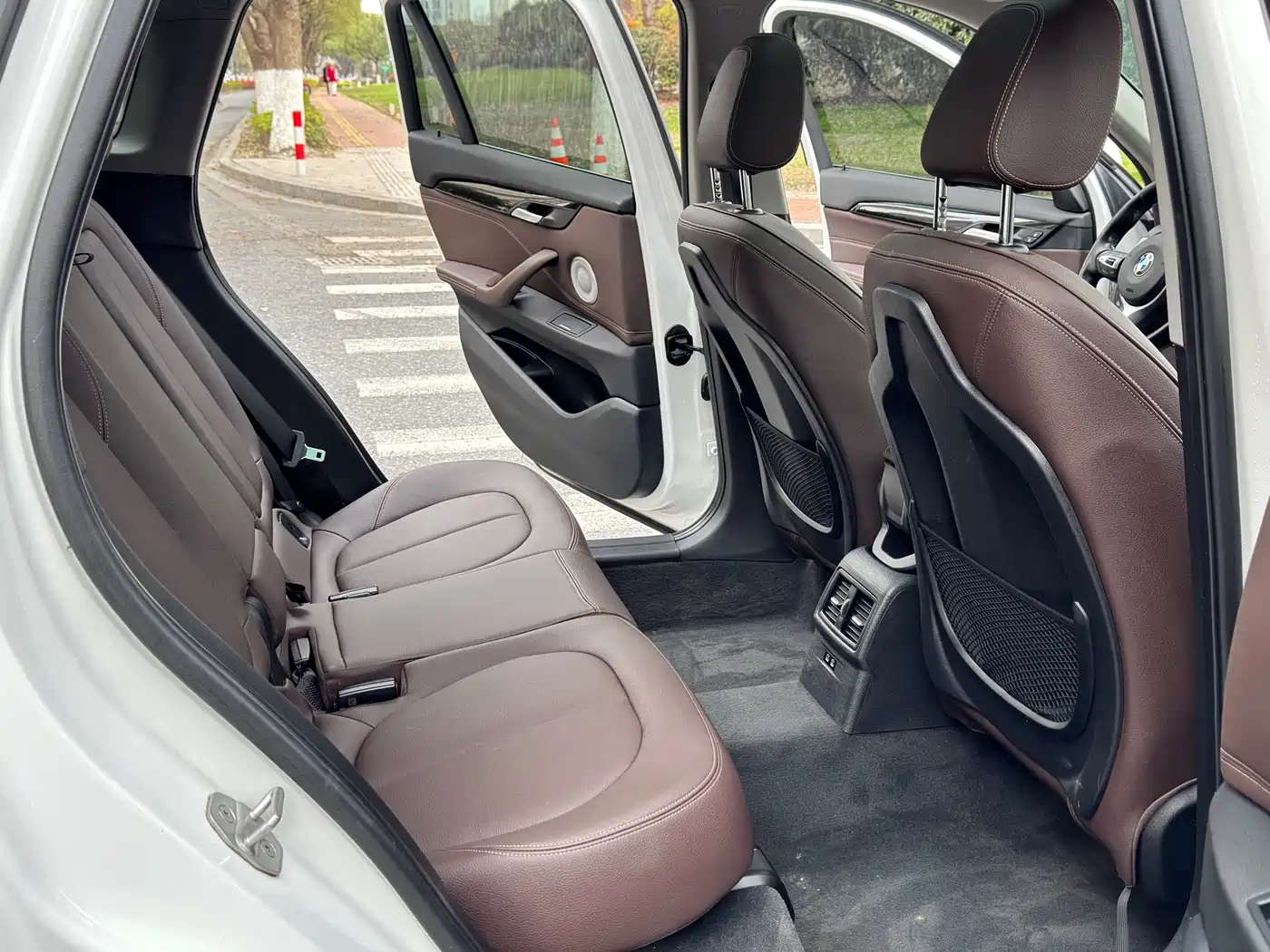 BMW X1 2022 sDrive25Li Leading фото 11