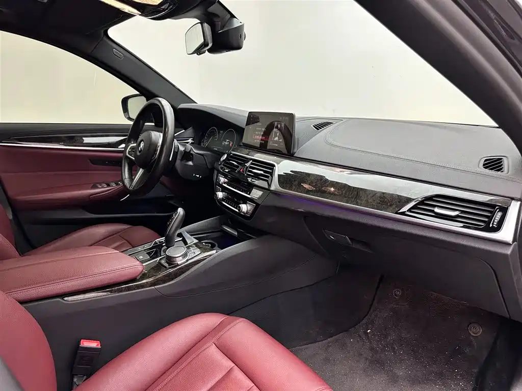 BMW 5 Series 2019 Facelift 530Li Leading M Sport Package фото 11