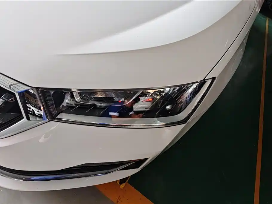 Škoda Rapid 2020 1.5L Automatic Comfort Edition фото 5