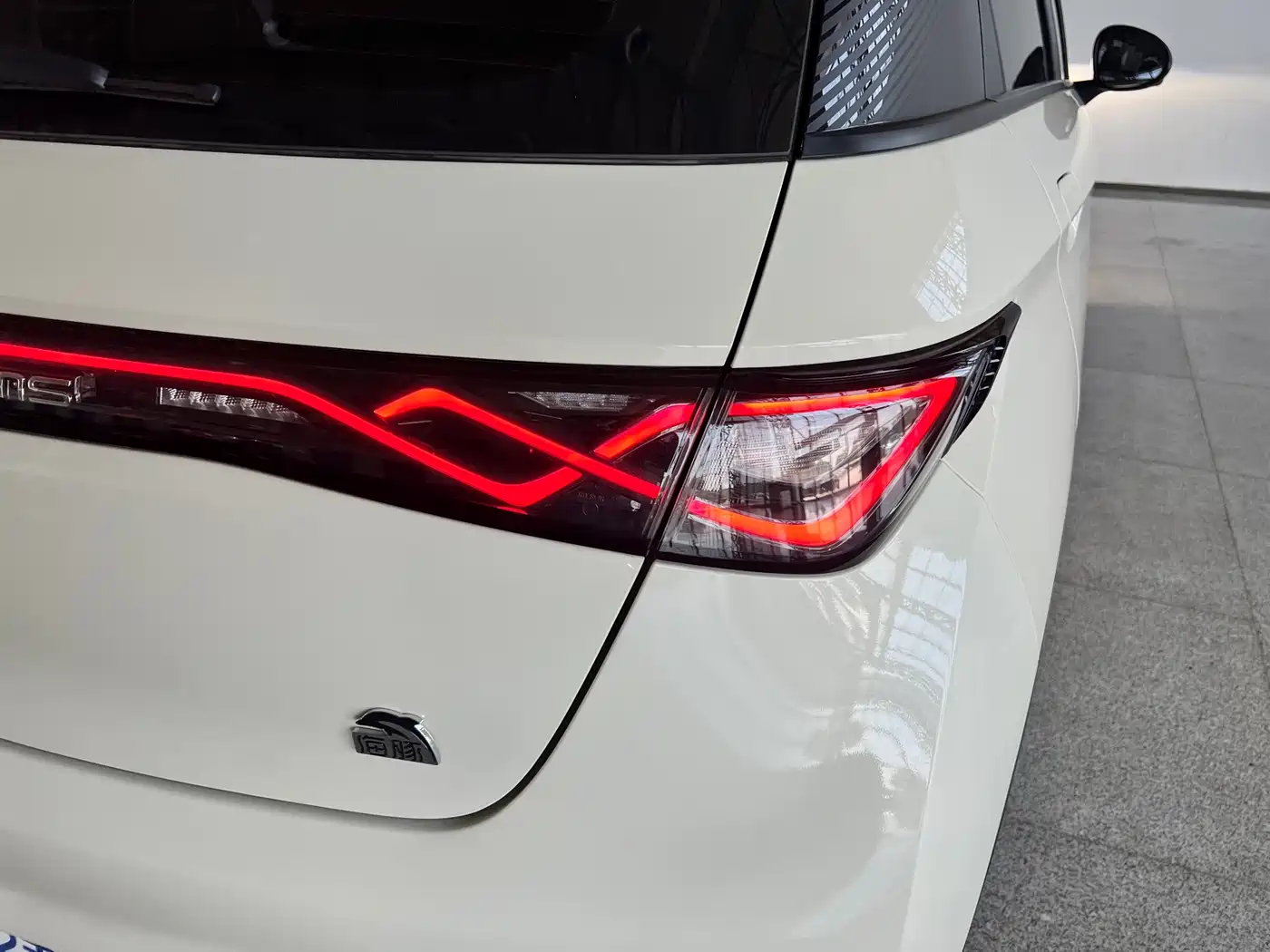 BYD Dolphin 2023 420km Fashion Edition фото 7