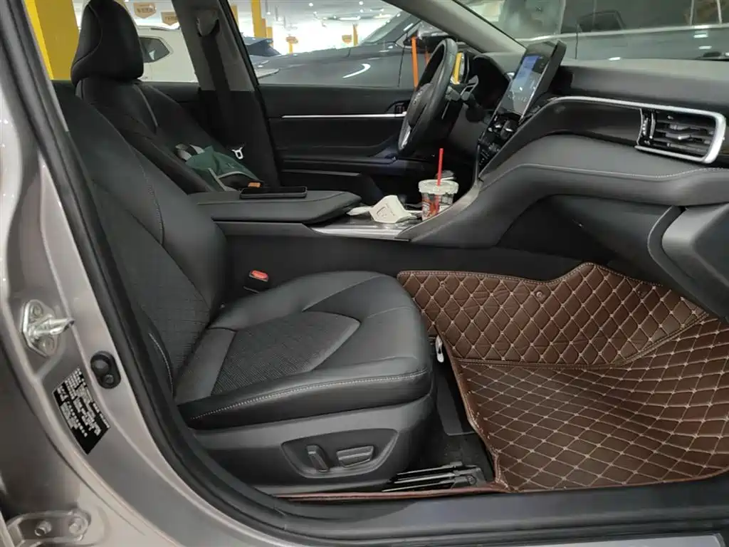 Toyota Camry 2021 2.5S Feng Shang Edition фото 25