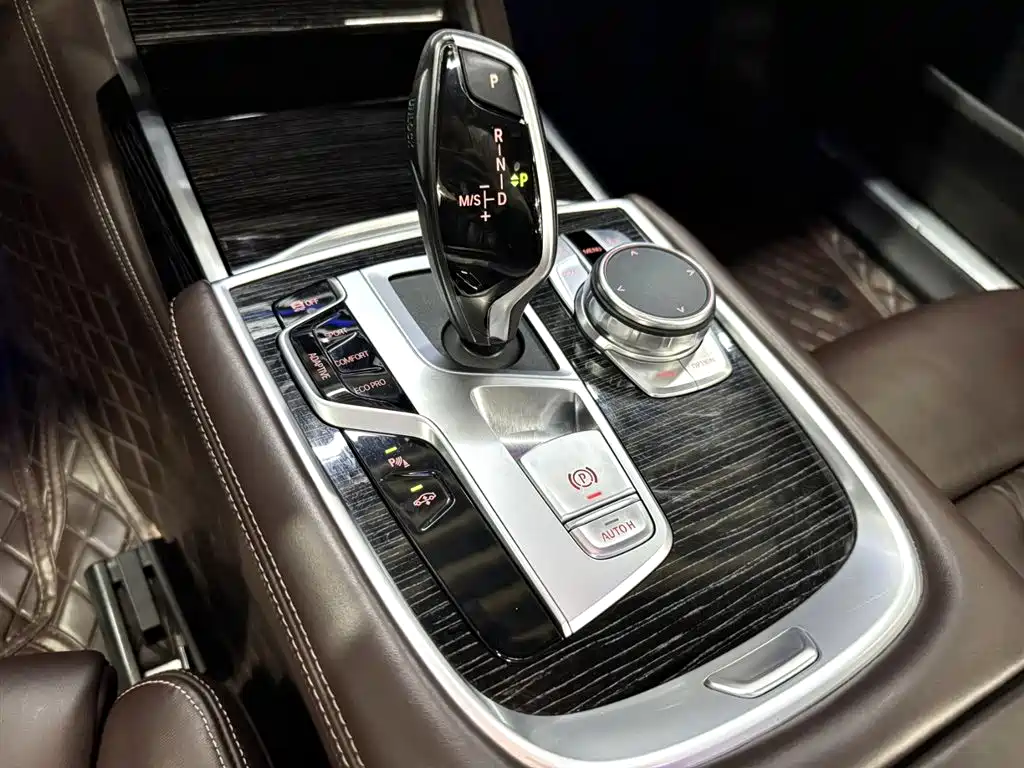 BMW 7 Series 2019 Facelift 730Li M Sport Package фото 16