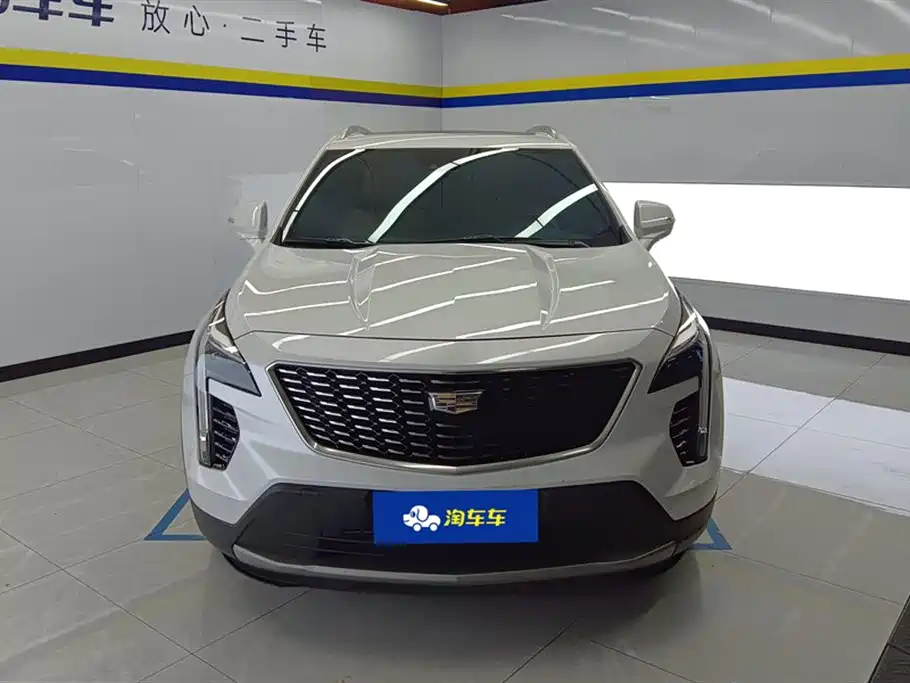 Cadillac XT4 2022 28T FWD Premium фото 2