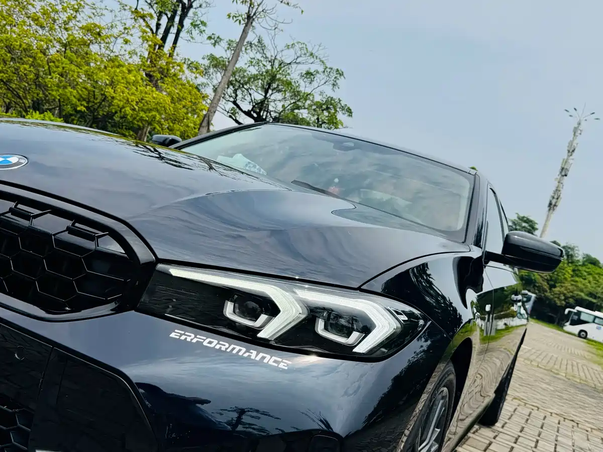BMW 3 Series 2024 325Li M Sport Shadowline Package фото 24
