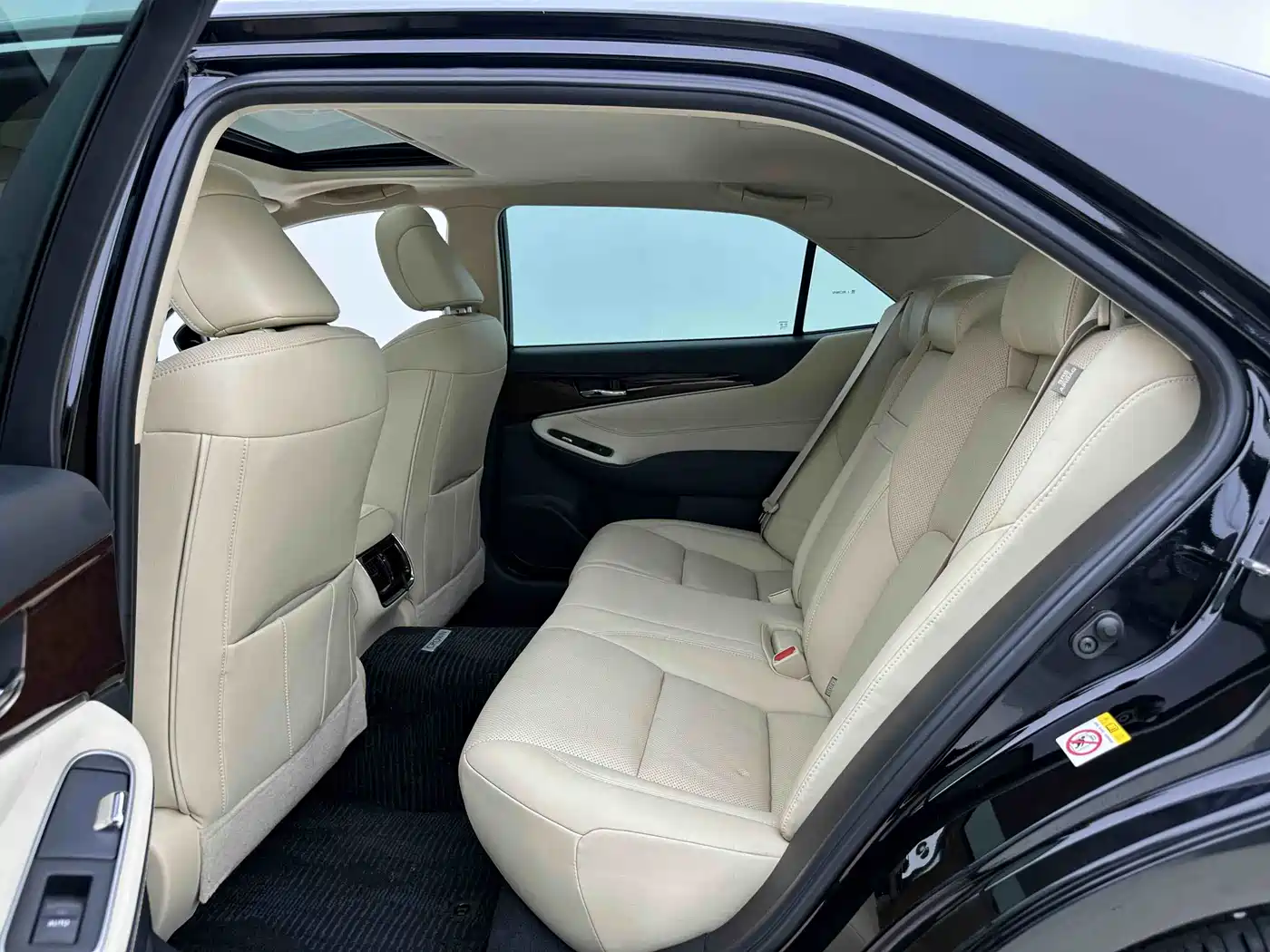Toyota Crown 2018 2.0T Fashion Edition фото 7