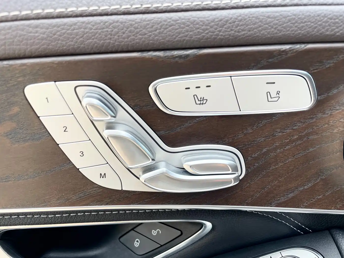 Mercedes-Benz GLC 2020 Facelift GLC 300 L 4MATIC Dynamic фото 9