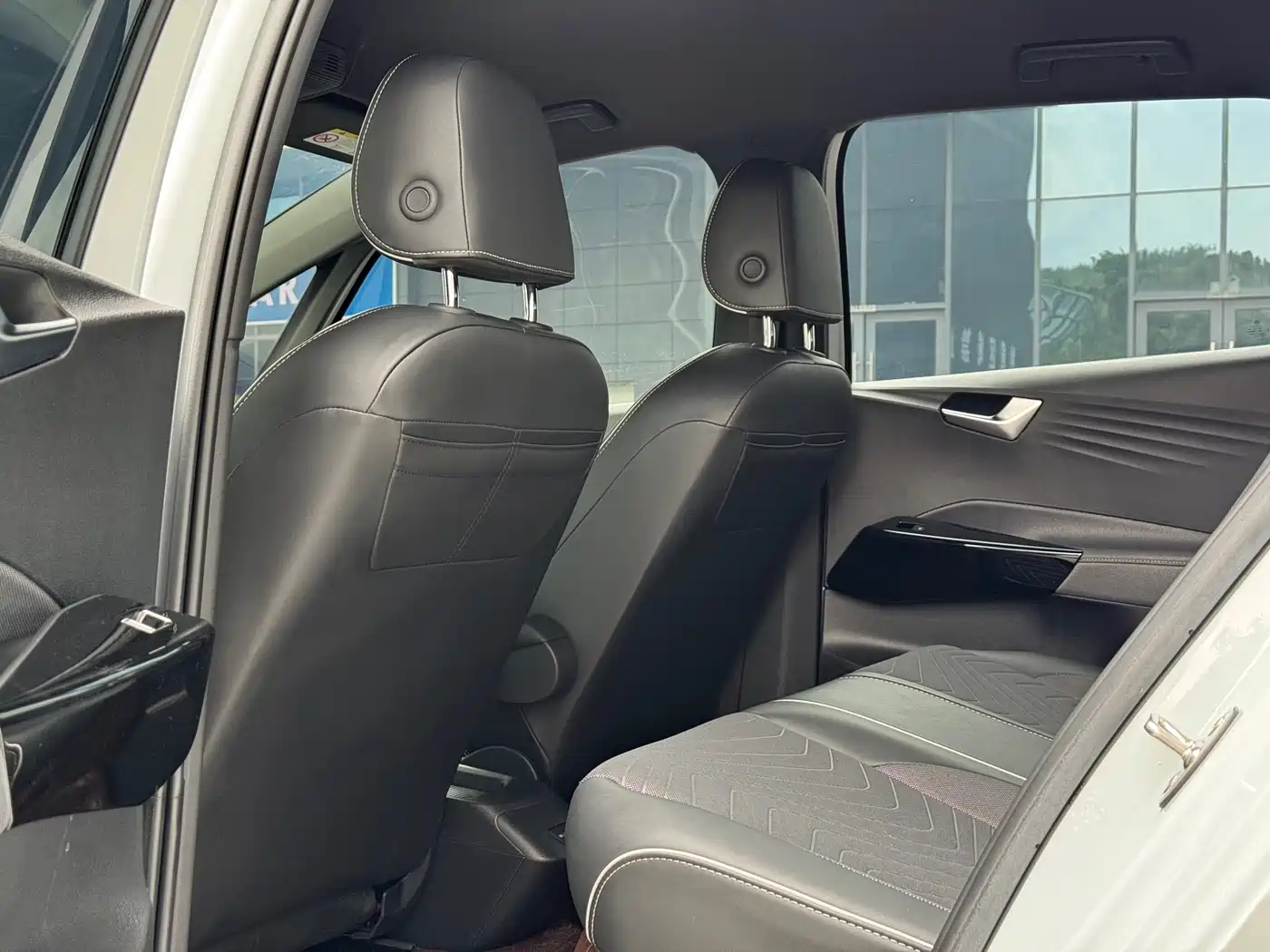 Volkswagen ID.3 2023 Upgraded Pure Intelligence Edition фото 5