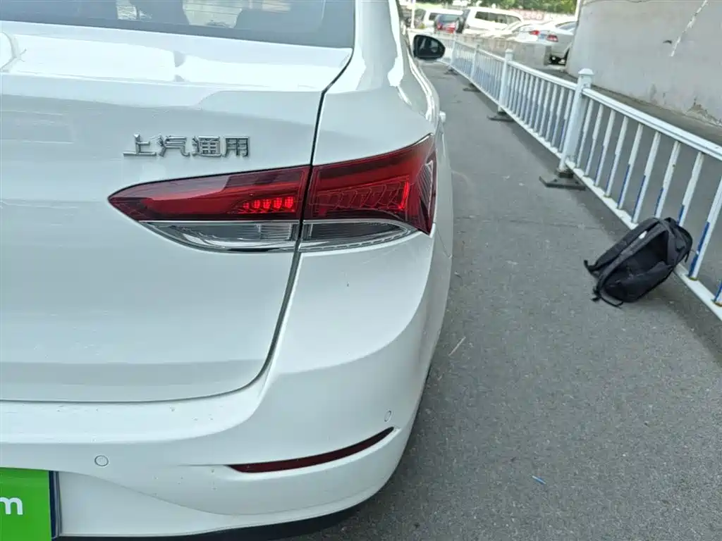 Buick Excelle 2018 18T Automatic Elite фото 8