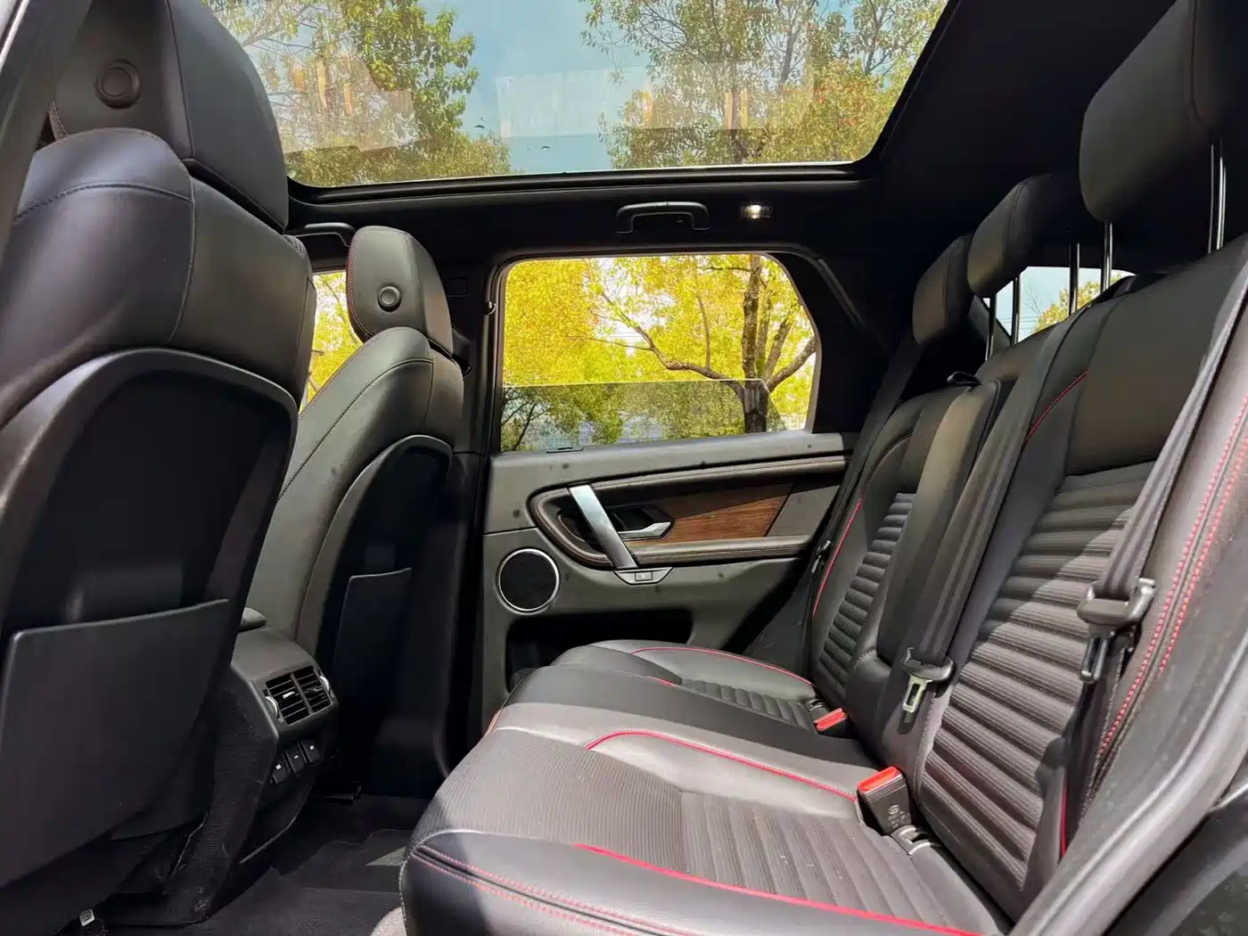 LAND ROVER DISCOVER SPORTS