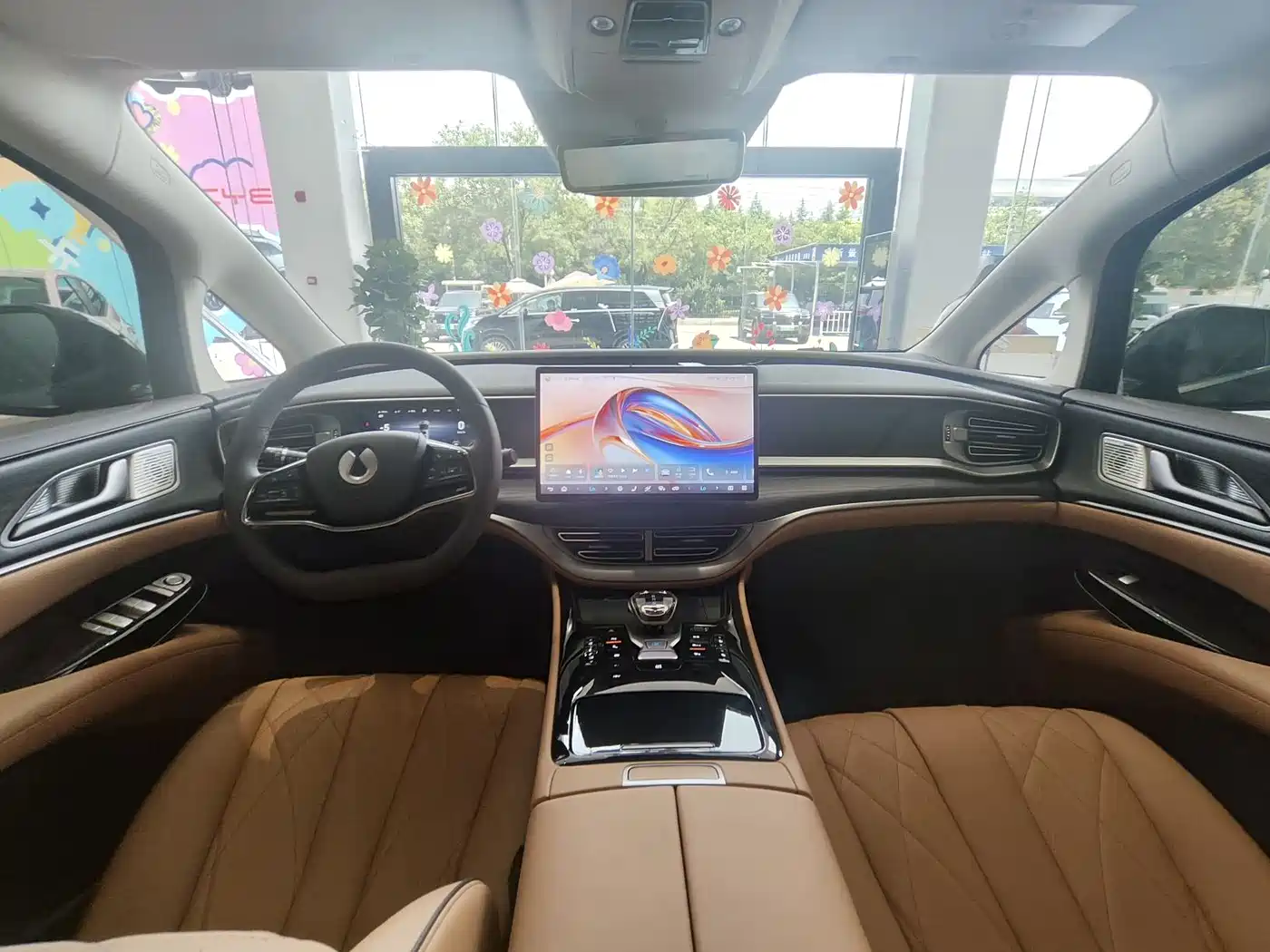 Denza D9 2024 DM-i 980 AWD Prestige фото 16
