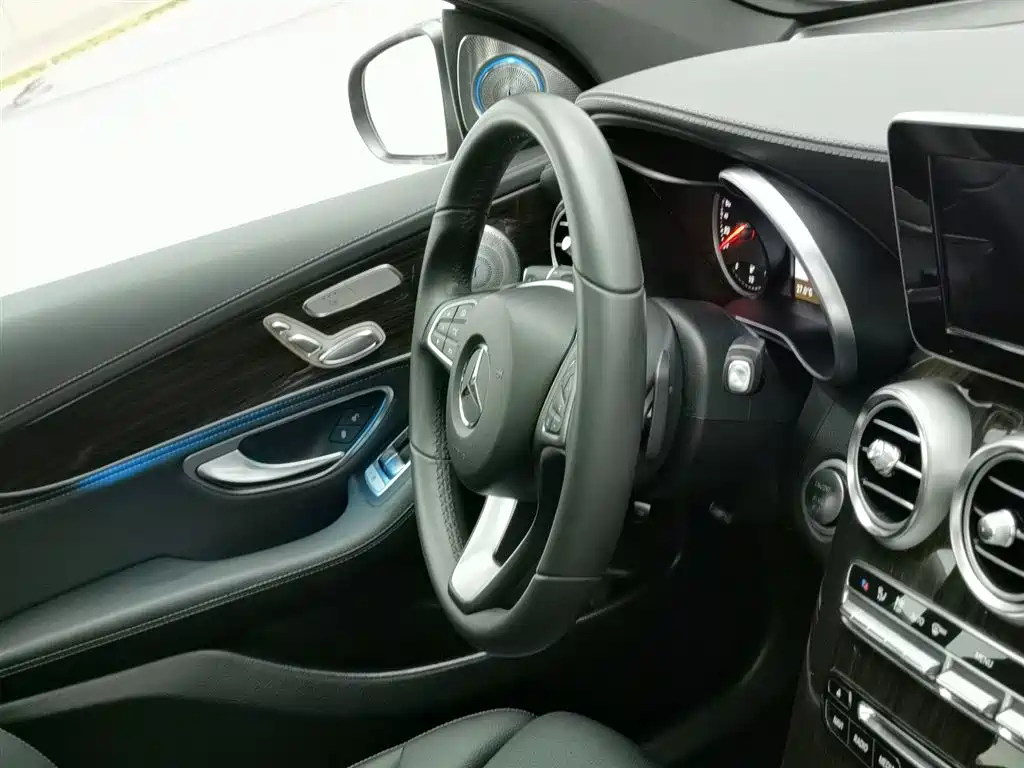 Mercedes-Benz GLC 2017 GLC 260 4MATIC Dynamic фото 22