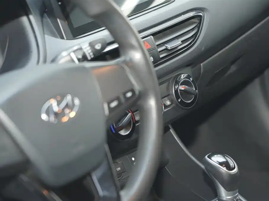 Hyundai Elantra 2018 1.6L Automatic Pleasing Edition GL China VI фото 19