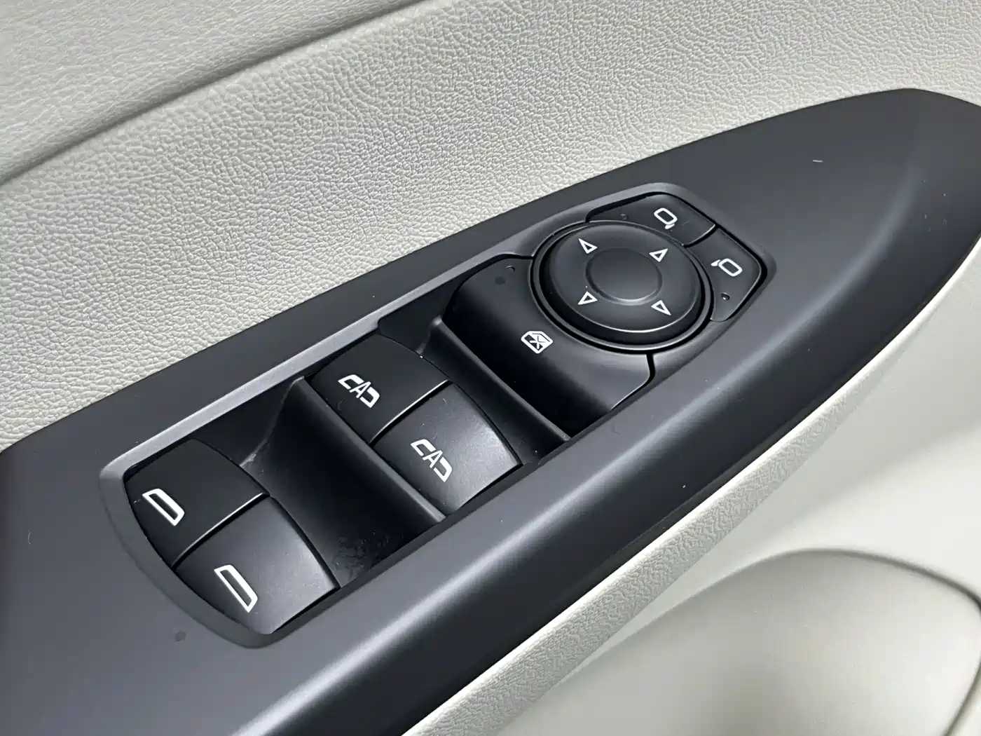 Buick GL8 2018 ES 28T Comfort Type China VI фото 21