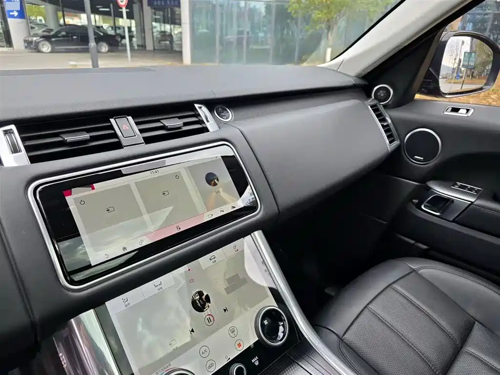 Land Rover Range Rover Sport 2020 3.0 L6 HSE DYNAMIC фото 8
