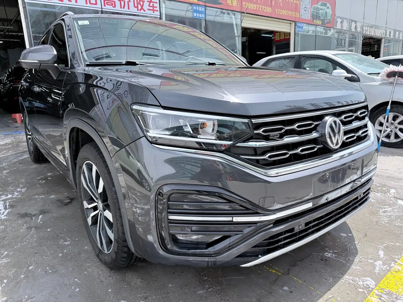 Volkswagen Tayron 2021 380TSI 4WD R-Line Smart Connect фото 3