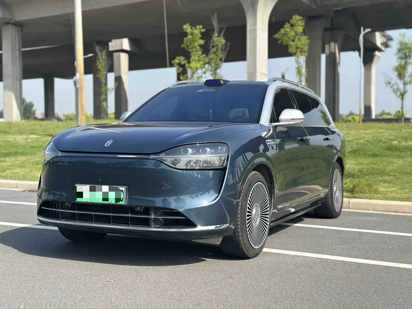 AITO Wenjie AITO M9 2024 Extended Range Ultra 42kWh 6-Seater
