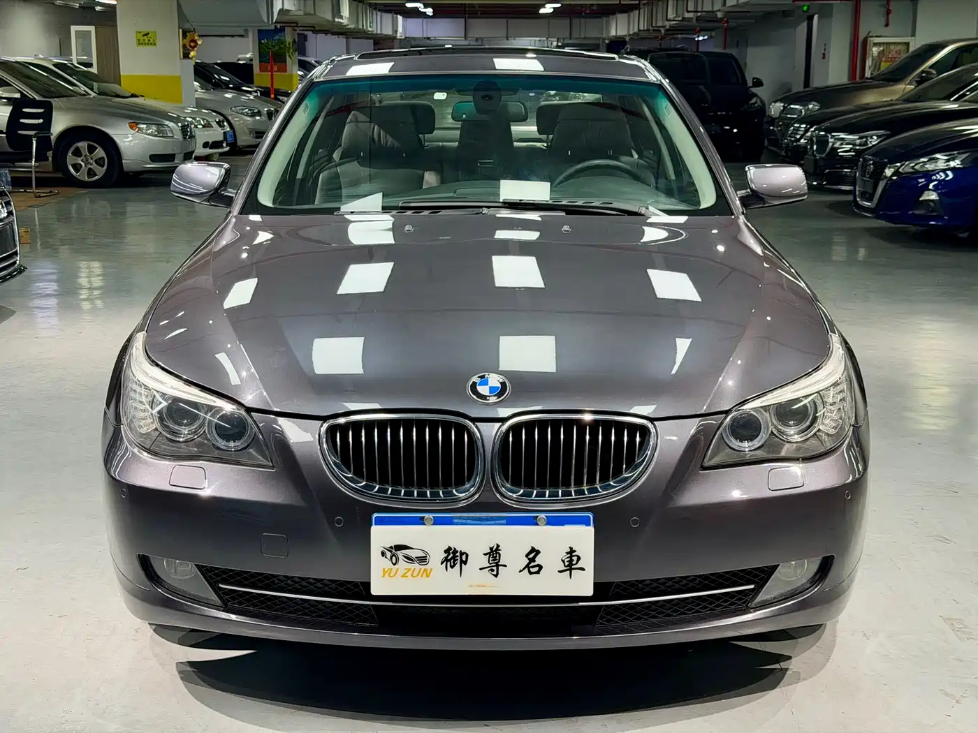 BMW 5 Series 2008 525Li Luxury фото 2