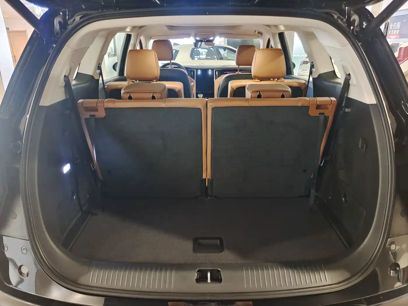 Hongqi HS7 PHEV 2025 2025 2.0T PHEV 4WD 6-Seater Commemorative Edition