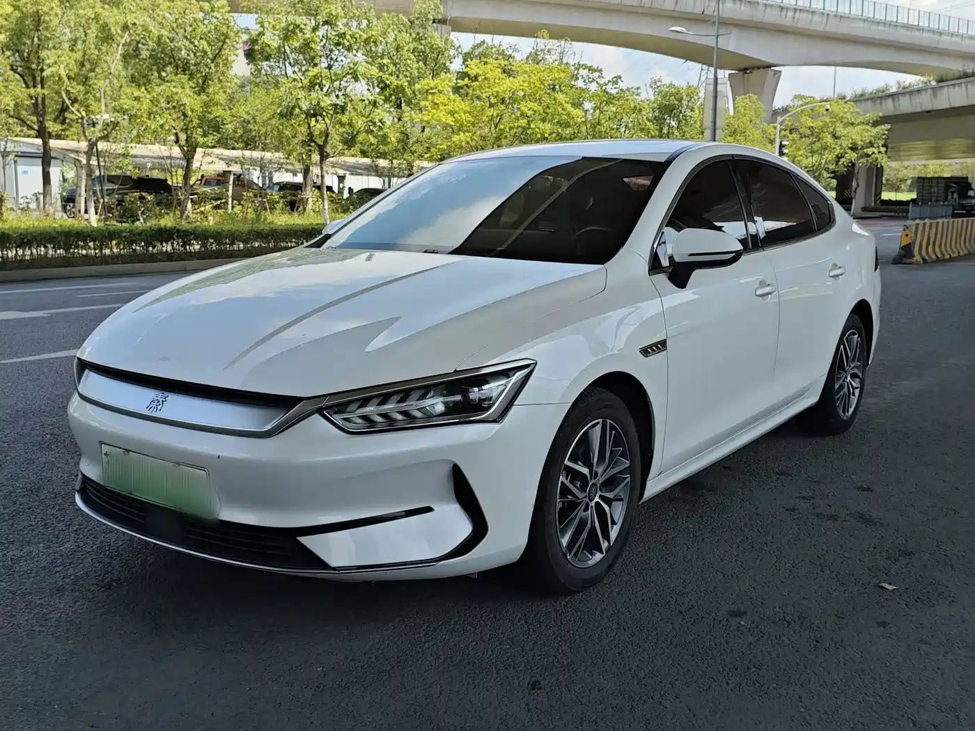 BYD Qin PLUS 2021 2021 EV 400KM Luxury Model