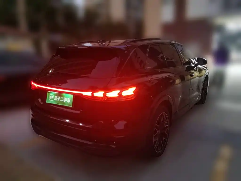 Audi Q5 e-tron 2023 2022 40 e-tron Starlight Mech Suit