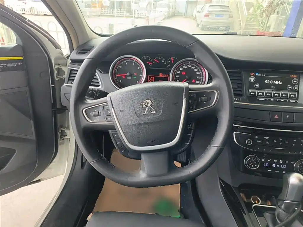 Peugeot 508 2015 1.6THP Auto Excellence Edition фото 11