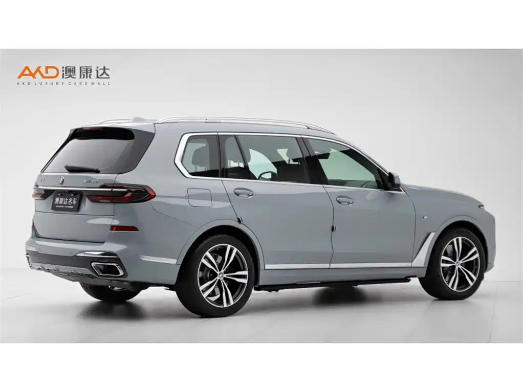 BMW X7 2023 xDrive40i Exclusive M Sport Package фото 3