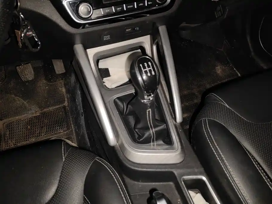 Photo 16 - Geely Vision X3