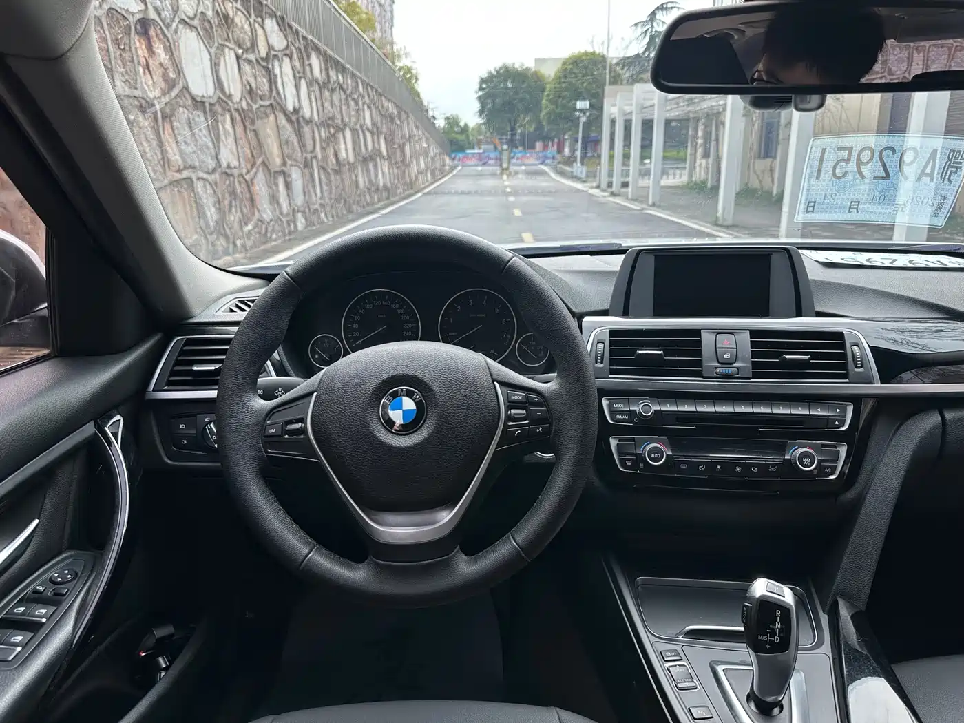 BMW 3 Series 2017 320Li Fashion фото 10