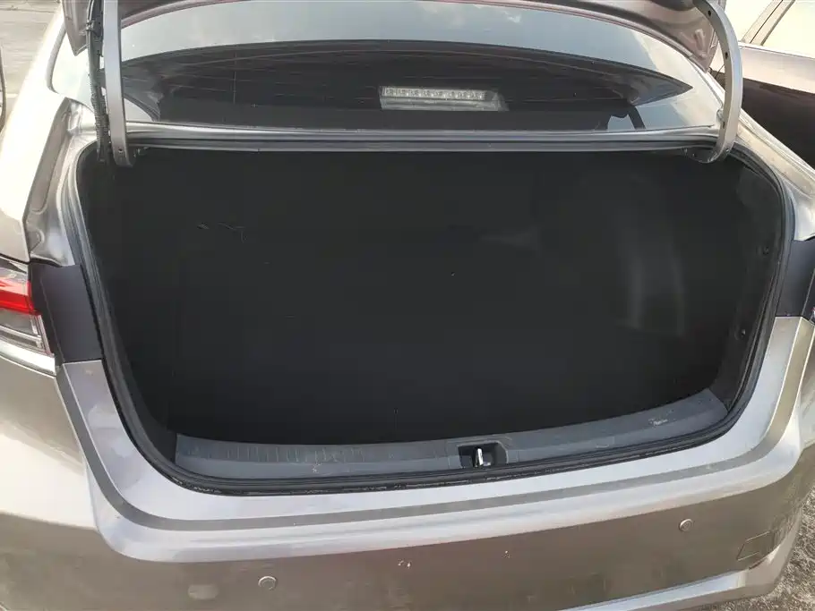 Toyota Corolla 2019 1.2T S-CVT GL Pioneer Edition фото 4