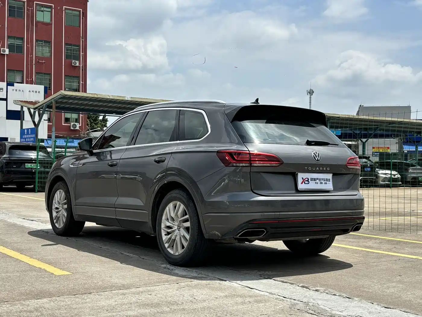 Volkswagen Touareg 2020 2.0TSI Rui Shang Edition China VI фото 5