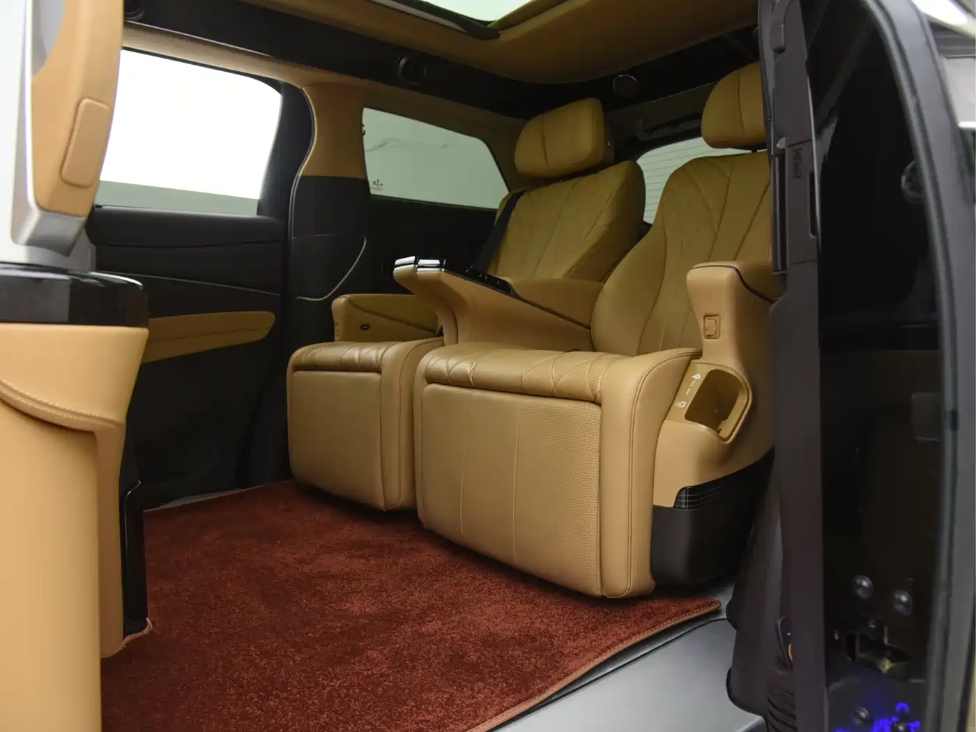 Denza D9 2025 Model DM-i Smart Drive Edition 1020 AWD Flagship фото 10