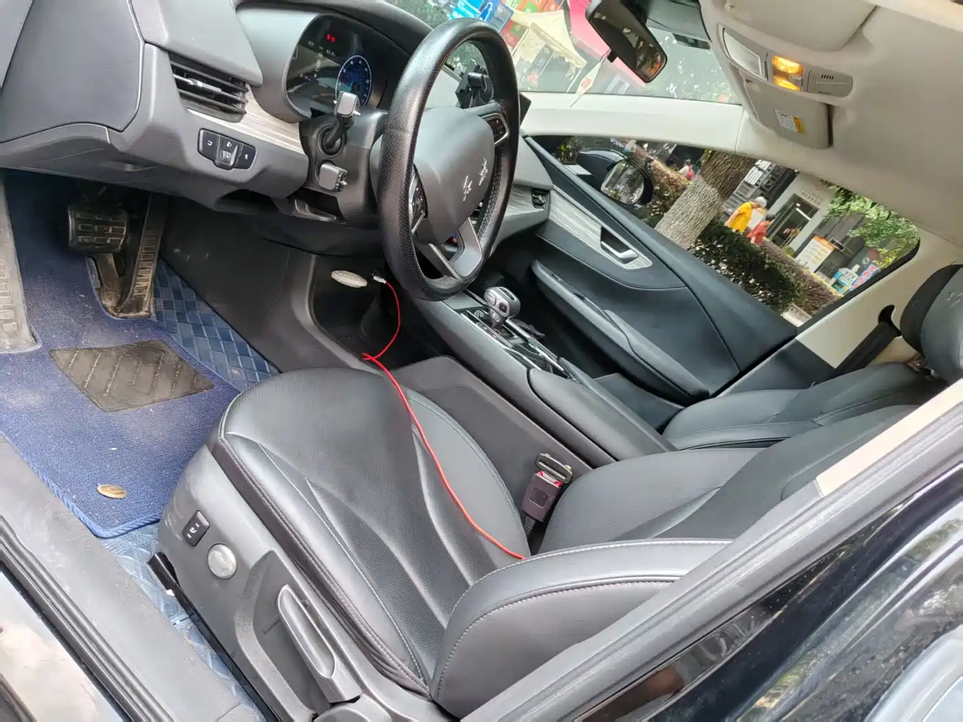 Hongqi E-QM5 2023 560km PLUS фото 3