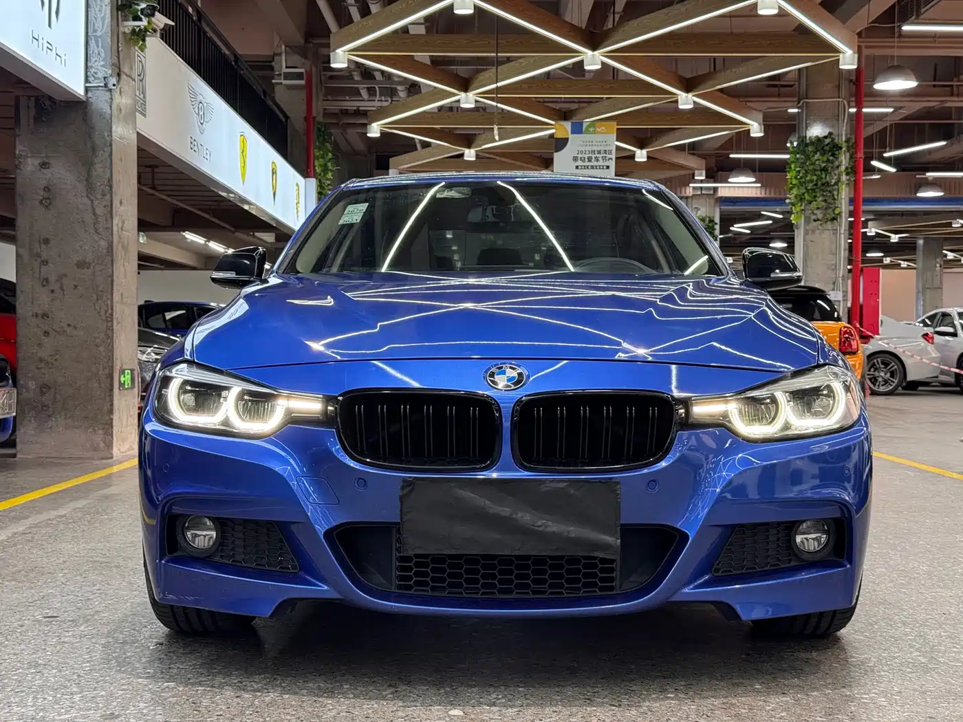 BMW 3 Series 2018 320Li M Sport Black Night Edition фото 2