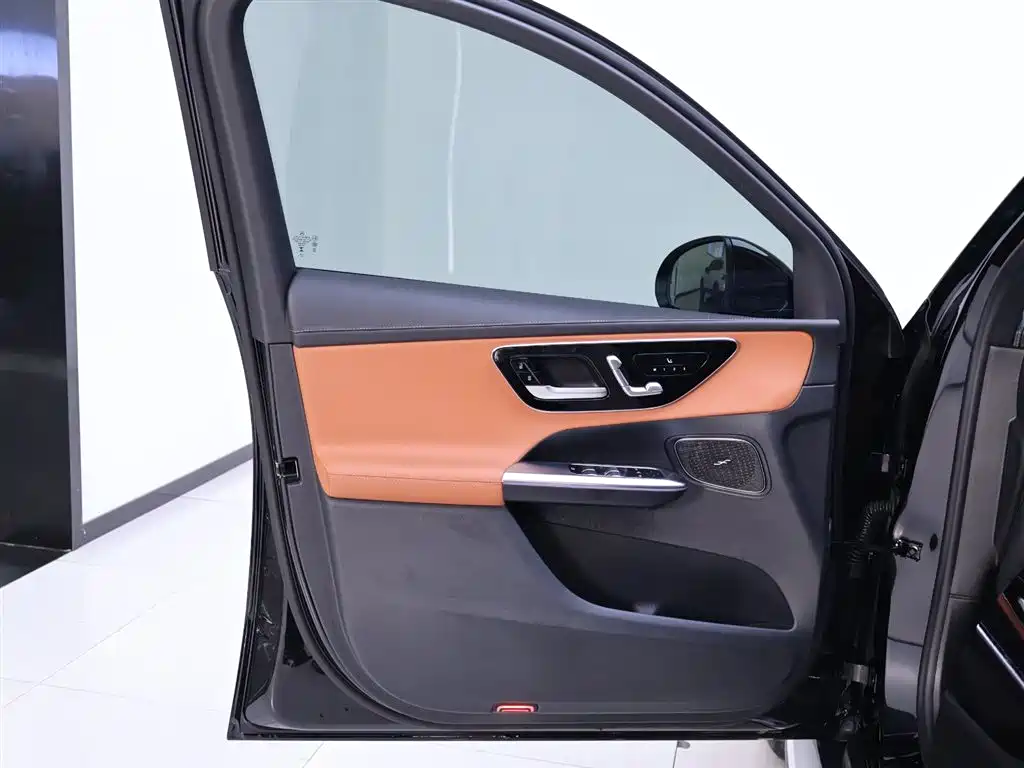 Mercedes-Benz GLC 2024 GLC 300 L 4MATIC Dynamic 5-seater фото 18